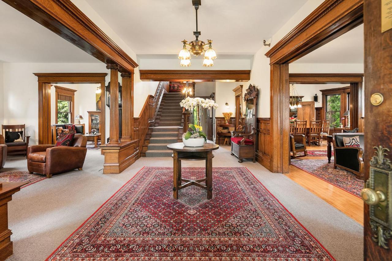 Seattle Gaslight Inn ภายนอก รูปภาพ