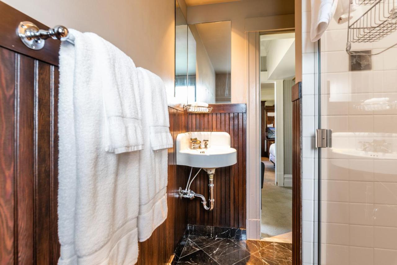 Seattle Gaslight Inn ภายนอก รูปภาพ
