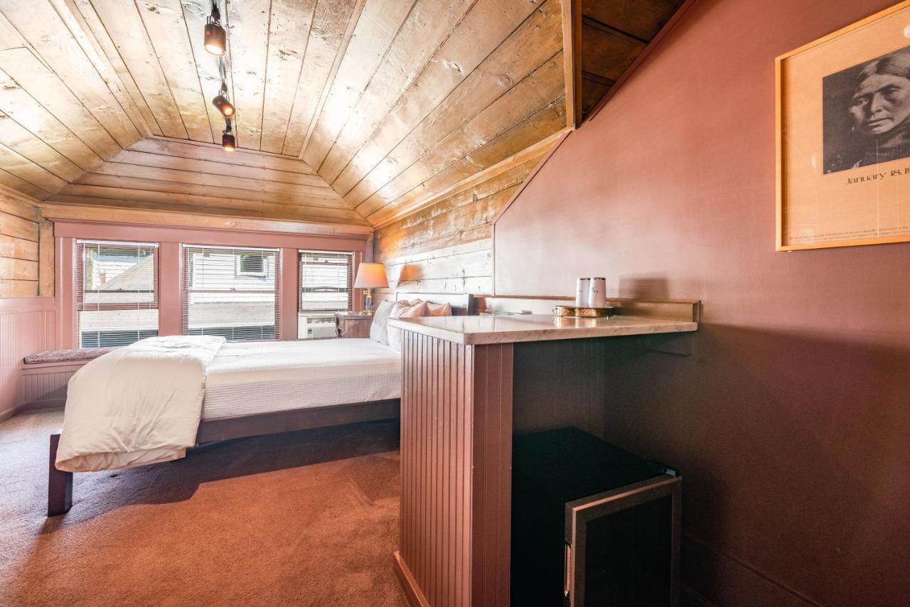 Seattle Gaslight Inn ภายนอก รูปภาพ
