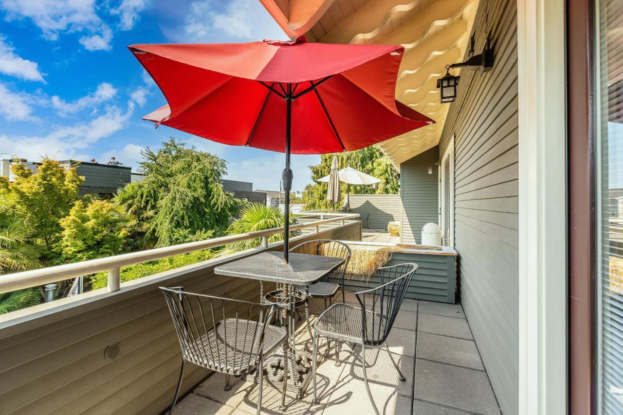 Seattle Gaslight Inn ภายนอก รูปภาพ